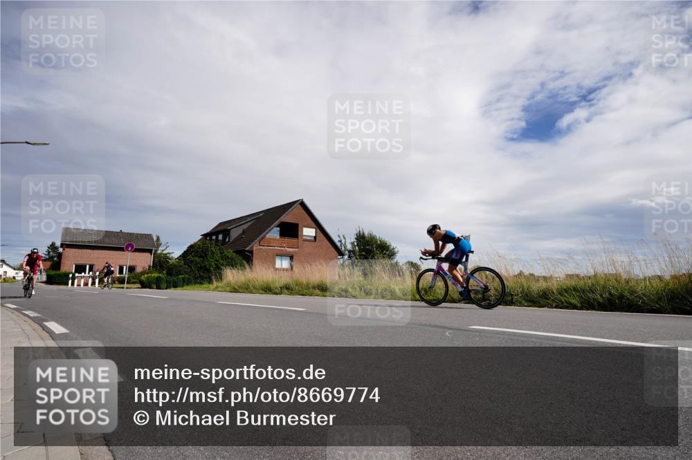 31.08.2025 - Elbe Triathlon Hamburg Michael Burmester http://msf.ph/oto/8669774 31.08.2025 14:47:58 Radfahren 164 meine-sportfotos.de