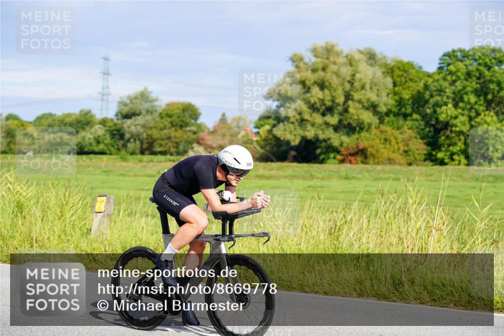 31.08.2025 - Elbe Triathlon Hamburg Michael Burmester http://msf.ph/oto/8669778 31.08.2025 09:55:14 Radfahren 444, 598, 716, 852 meine-sportfotos.de