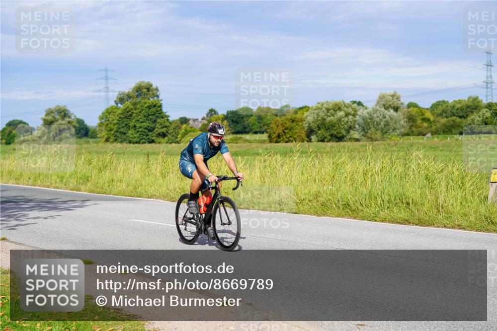 31.08.2025 - Elbe Triathlon Hamburg Michael Burmester http://msf.ph/oto/8669789 31.08.2025 09:55:19 Radfahren 418, 444, 701, 716, 785 meine-sportfotos.de