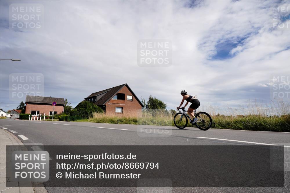 31.08.2025 - Elbe Triathlon Hamburg Michael Burmester http://msf.ph/oto/8669794 31.08.2025 14:48:31 Radfahren 123, 161 meine-sportfotos.de