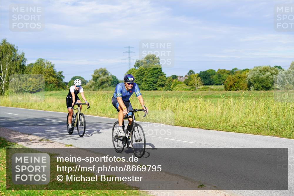 31.08.2025 - Elbe Triathlon Hamburg Michael Burmester http://msf.ph/oto/8669795 31.08.2025 09:55:21 Radfahren 418, 444, 701, 785 meine-sportfotos.de