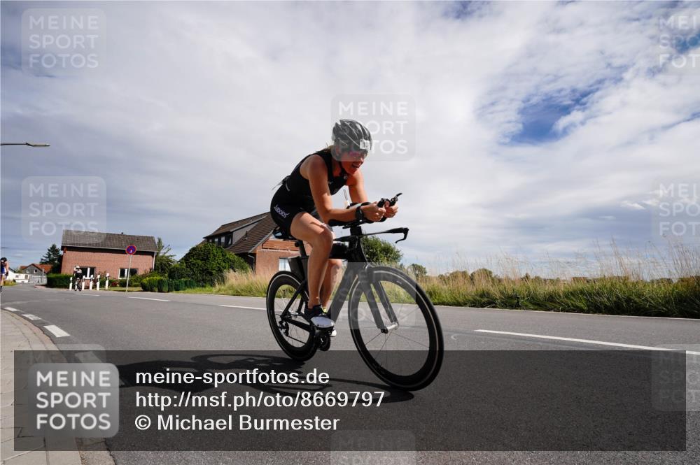 31.08.2025 - Elbe Triathlon Hamburg Michael Burmester http://msf.ph/oto/8669797 31.08.2025 14:48:34 Radfahren 123, 161 meine-sportfotos.de