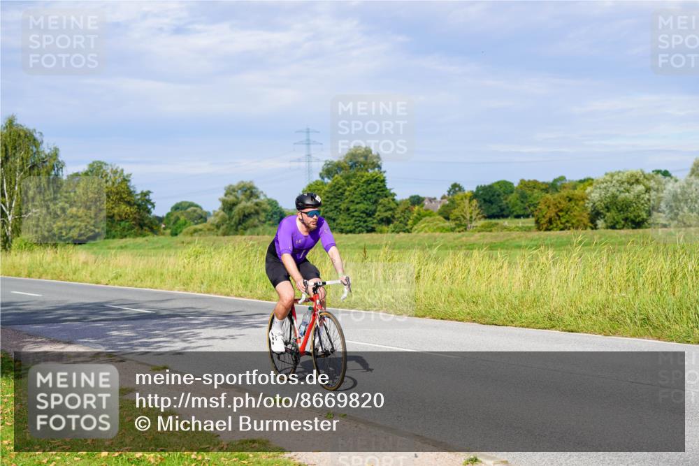 31.08.2025 - Elbe Triathlon Hamburg Michael Burmester http://msf.ph/oto/8669820 31.08.2025 09:55:32 Radfahren 371, 451, 462, 511, 576, 627, 797 meine-sportfotos.de
