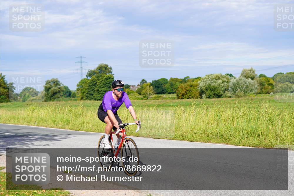 31.08.2025 - Elbe Triathlon Hamburg Michael Burmester http://msf.ph/oto/8669822 31.08.2025 09:55:32 Radfahren 371, 451, 462, 511, 576, 627, 797 meine-sportfotos.de