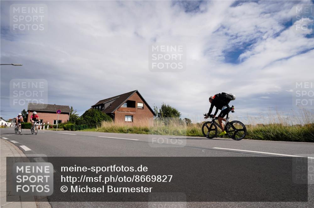 31.08.2025 - Elbe Triathlon Hamburg Michael Burmester http://msf.ph/oto/8669827 31.08.2025 14:50:00 Radfahren 125, 155 meine-sportfotos.de
