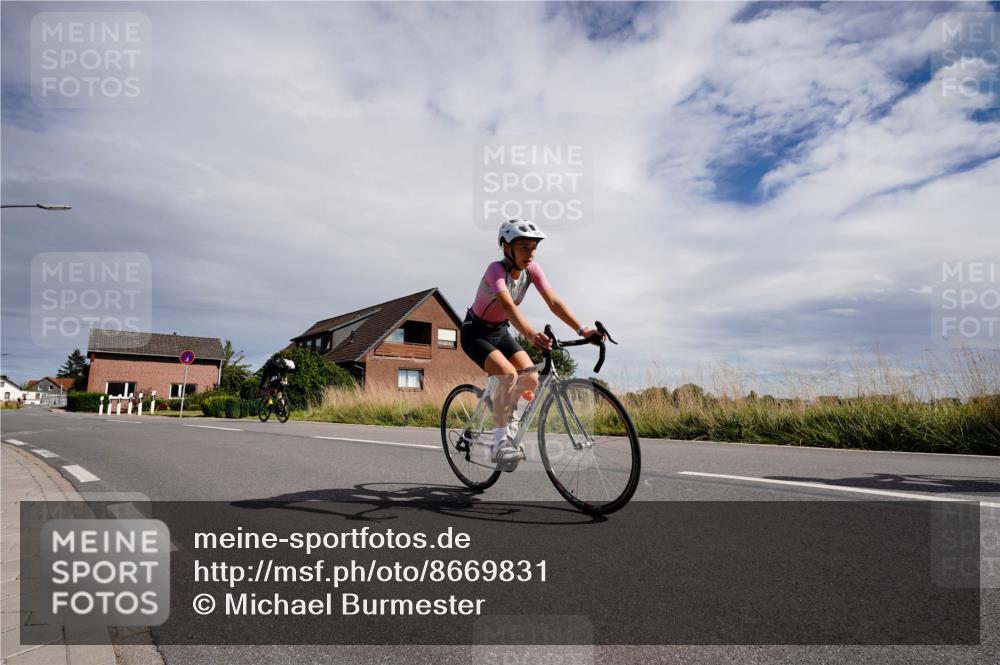 31.08.2025 - Elbe Triathlon Hamburg Michael Burmester http://msf.ph/oto/8669831 31.08.2025 14:50:02 Radfahren 125, 156 meine-sportfotos.de
