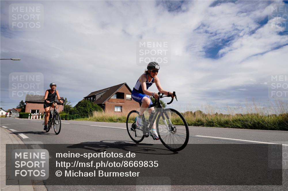 31.08.2025 - Elbe Triathlon Hamburg Michael Burmester http://msf.ph/oto/8669835 31.08.2025 14:50:08 Radfahren 134, 156 meine-sportfotos.de