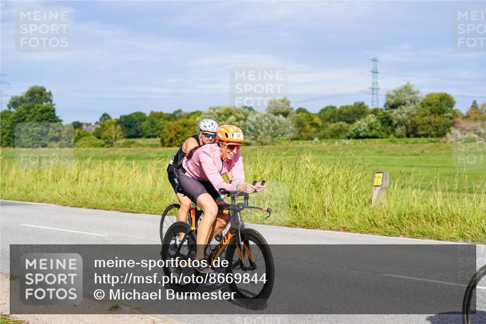 31.08.2025 - Elbe Triathlon Hamburg Michael Burmester http://msf.ph/oto/8669844 31.08.2025 09:55:37 Radfahren 371, 462, 576, 627, 797 meine-sportfotos.de