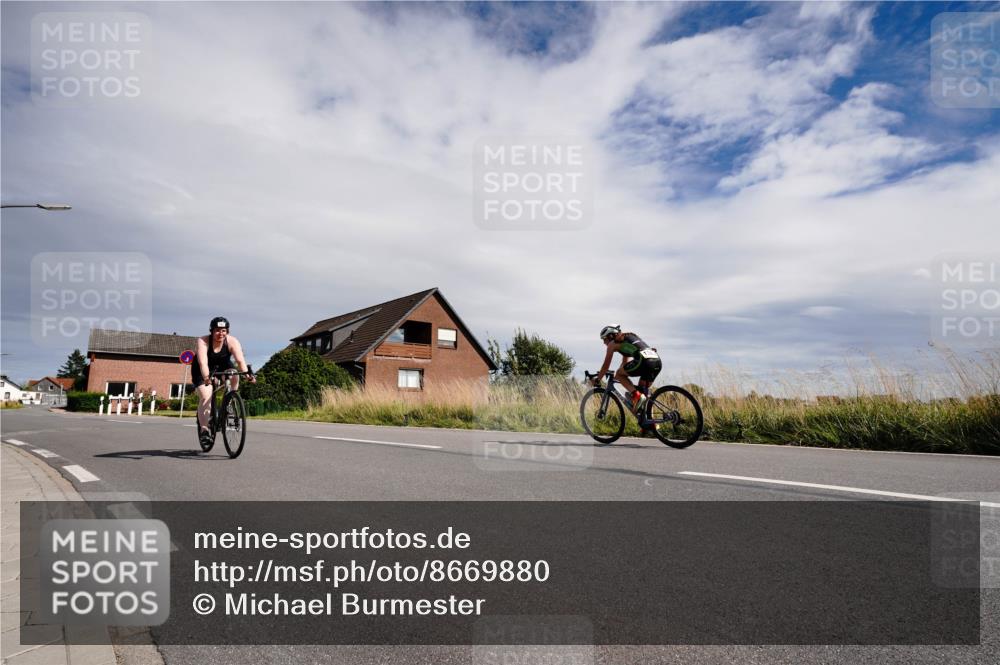 31.08.2025 - Elbe Triathlon Hamburg Michael Burmester http://msf.ph/oto/8669880 31.08.2025 14:52:03 Radfahren 140, 143 meine-sportfotos.de