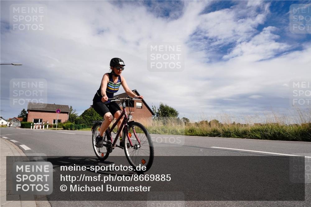 31.08.2025 - Elbe Triathlon Hamburg Michael Burmester http://msf.ph/oto/8669885 31.08.2025 14:52:08 Radfahren 143 meine-sportfotos.de