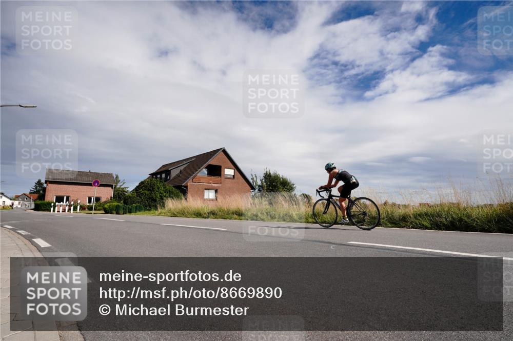 31.08.2025 - Elbe Triathlon Hamburg Michael Burmester http://msf.ph/oto/8669890 31.08.2025 14:52:26 Radfahren 152 meine-sportfotos.de