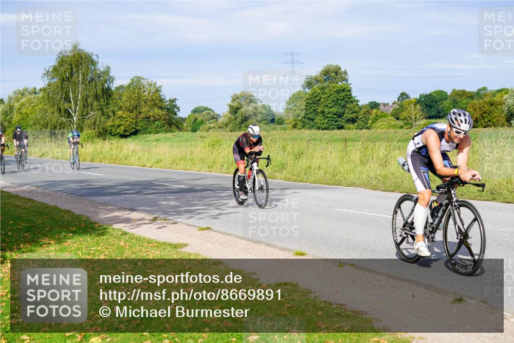 31.08.2025 - Elbe Triathlon Hamburg Michael Burmester http://msf.ph/oto/8669891 31.08.2025 09:56:01 Radfahren 255, 445, 523, 536, 601, 678, 692, 829 meine-sportfotos.de