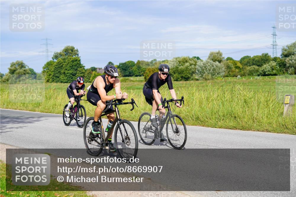 31.08.2025 - Elbe Triathlon Hamburg Michael Burmester http://msf.ph/oto/8669907 31.08.2025 09:56:04 Radfahren 255, 445, 499, 522, 523, 536, 601, 678, 692, 829, 830, 853 meine-sportfotos.de