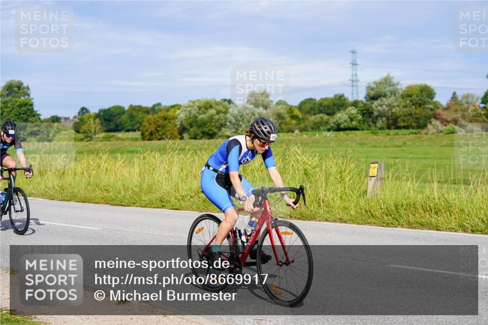 31.08.2025 - Elbe Triathlon Hamburg Michael Burmester http://msf.ph/oto/8669917 31.08.2025 09:56:06 Radfahren 255, 445, 499, 500, 522, 523, 536, 590, 601, 692, 775, 830, 840, 853 meine-sportfotos.de
