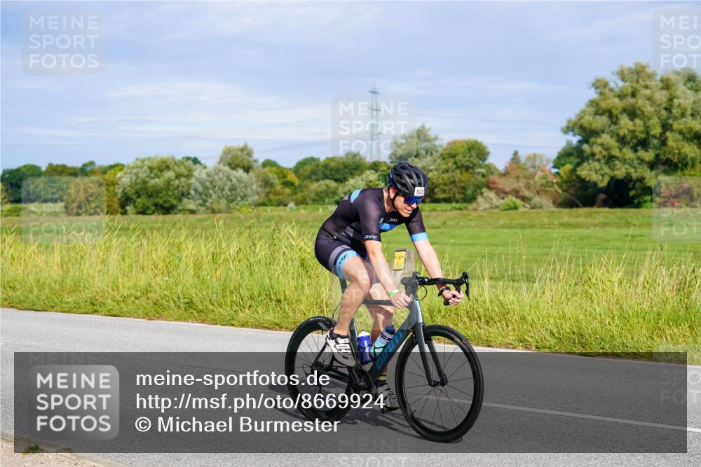 31.08.2025 - Elbe Triathlon Hamburg Michael Burmester http://msf.ph/oto/8669924 31.08.2025 09:56:07 Radfahren 255, 445, 499, 500, 522, 523, 536, 590, 601, 692, 775, 830, 840, 853 meine-sportfotos.de