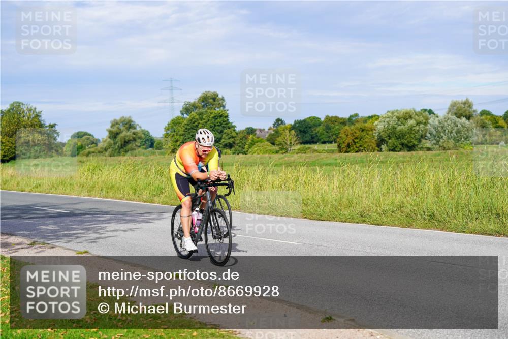31.08.2025 - Elbe Triathlon Hamburg Michael Burmester http://msf.ph/oto/8669928 31.08.2025 09:56:08 Radfahren 255, 445, 499, 500, 522, 523, 536, 590, 601, 650, 775, 830, 840, 853 meine-sportfotos.de