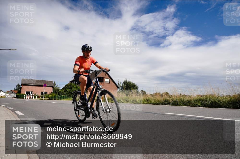 31.08.2025 - Elbe Triathlon Hamburg Michael Burmester http://msf.ph/oto/8669949 31.08.2025 14:54:32 Radfahren 154 meine-sportfotos.de