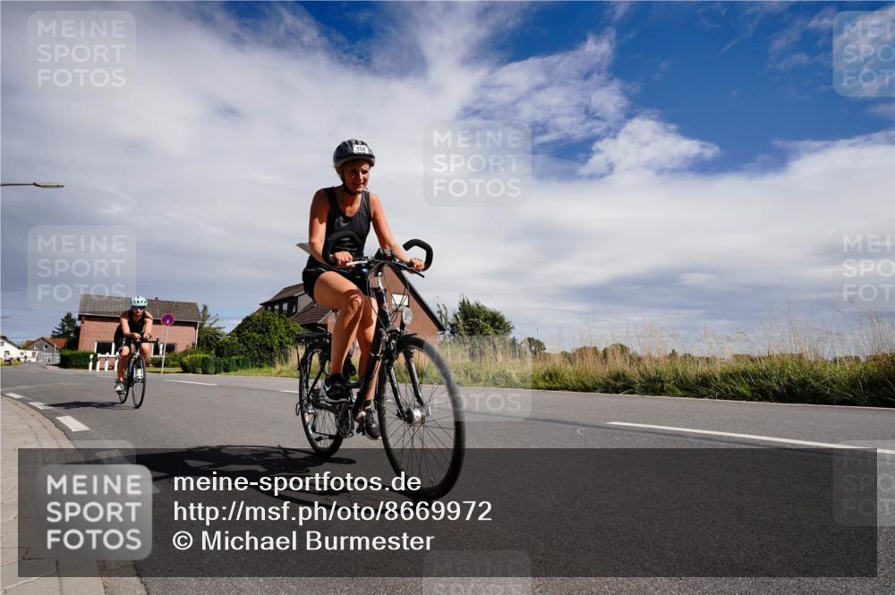 31.08.2025 - Elbe Triathlon Hamburg Michael Burmester http://msf.ph/oto/8669972 31.08.2025 14:55:37 Radfahren  meine-sportfotos.de