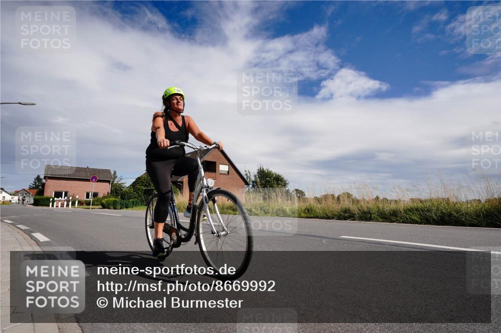 31.08.2025 - Elbe Triathlon Hamburg Michael Burmester http://msf.ph/oto/8669992 31.08.2025 14:56:26 Radfahren 126 meine-sportfotos.de