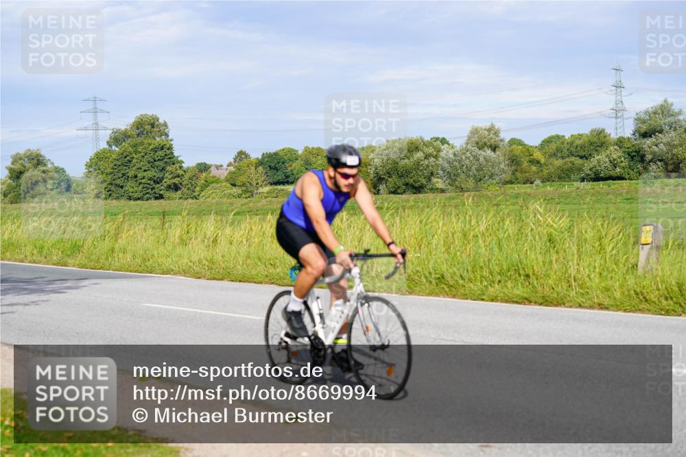 31.08.2025 - Elbe Triathlon Hamburg Michael Burmester http://msf.ph/oto/8669994 31.08.2025 09:57:03 Radfahren 288, 432, 546, 608 meine-sportfotos.de