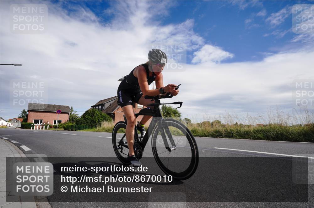 31.08.2025 - Elbe Triathlon Hamburg Michael Burmester http://msf.ph/oto/8670010 31.08.2025 14:57:25 Radfahren  meine-sportfotos.de