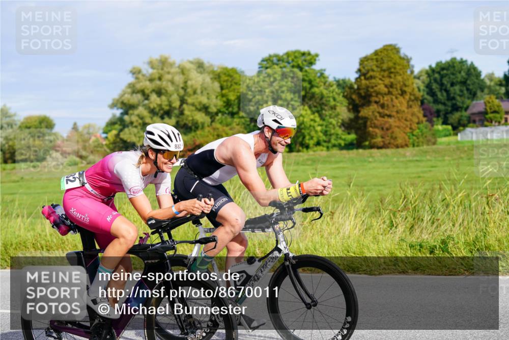 31.08.2025 - Elbe Triathlon Hamburg Michael Burmester http://msf.ph/oto/8670011 31.08.2025 09:57:17 Radfahren 490, 629, 851, 882, 887 meine-sportfotos.de
