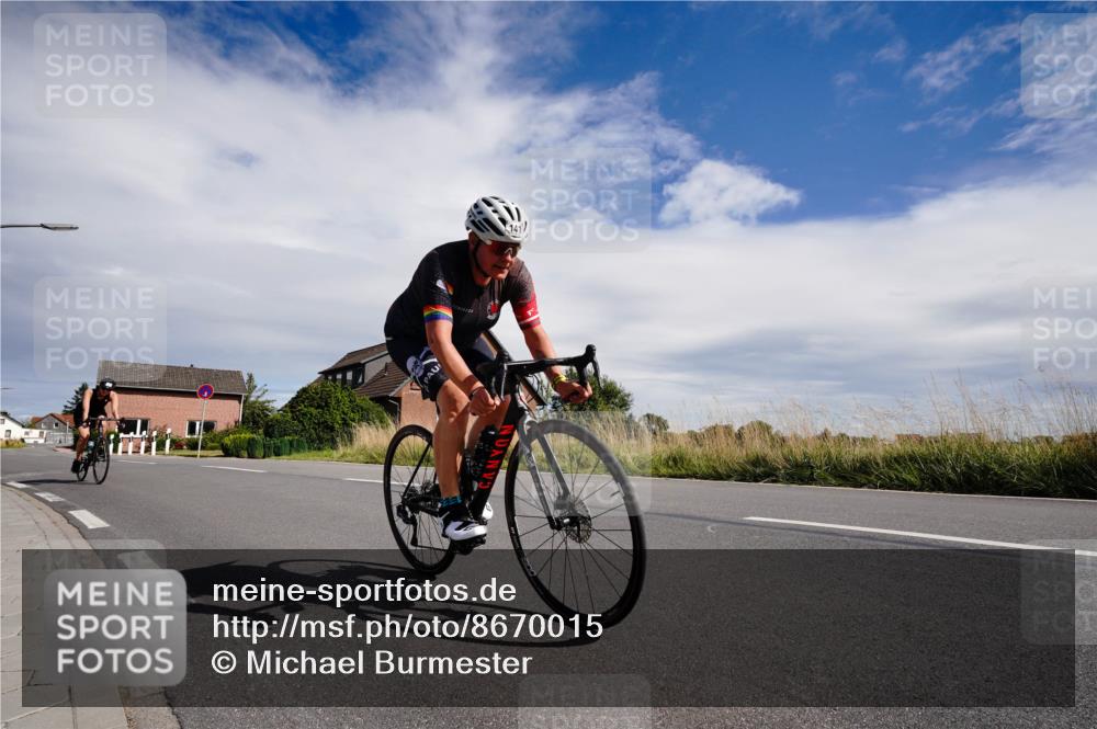 31.08.2025 - Elbe Triathlon Hamburg Michael Burmester http://msf.ph/oto/8670015 31.08.2025 14:57:53 Radfahren 142 meine-sportfotos.de