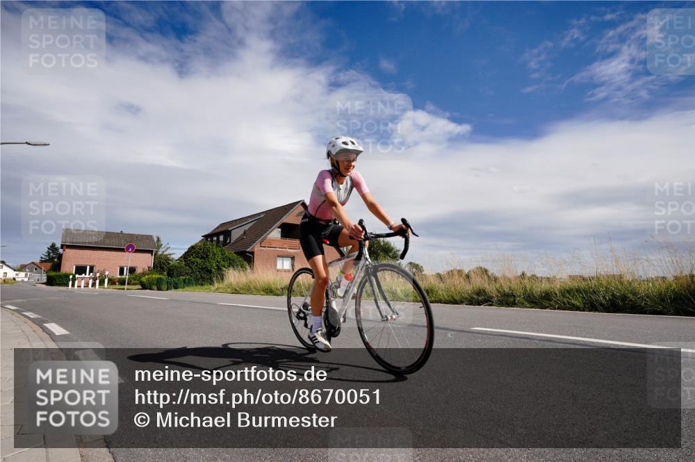 31.08.2025 - Elbe Triathlon Hamburg Michael Burmester http://msf.ph/oto/8670051 31.08.2025 14:59:52 Radfahren  meine-sportfotos.de