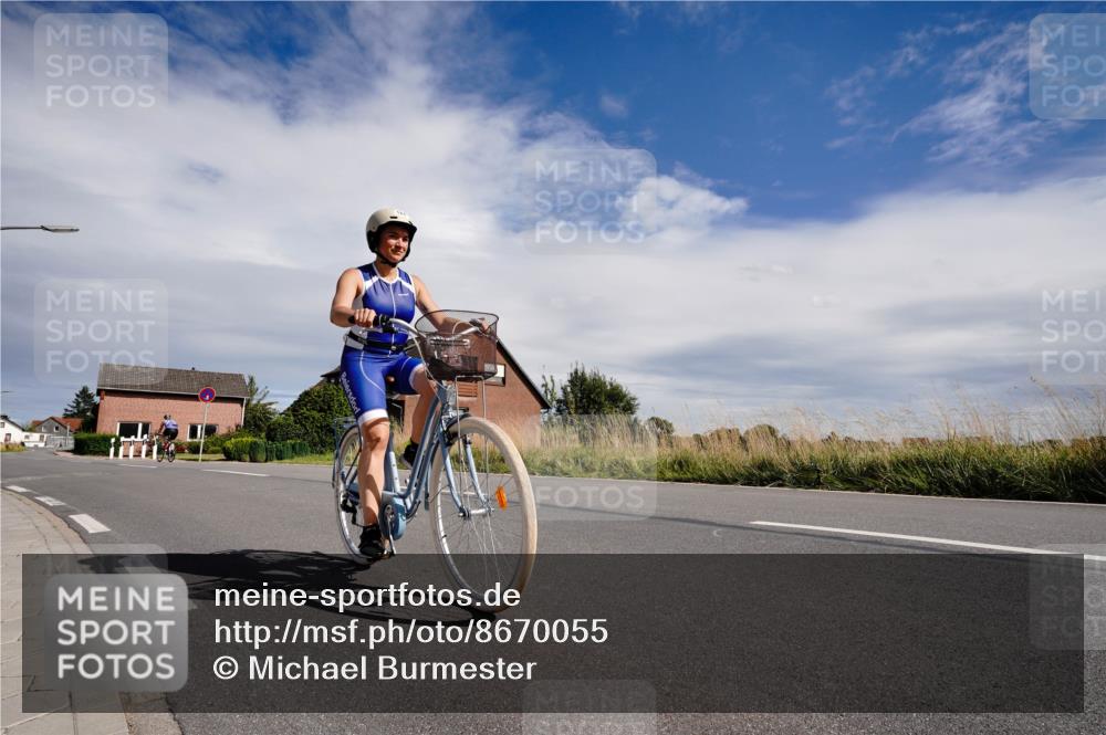 31.08.2025 - Elbe Triathlon Hamburg Michael Burmester http://msf.ph/oto/8670055 31.08.2025 14:59:58 Radfahren  meine-sportfotos.de