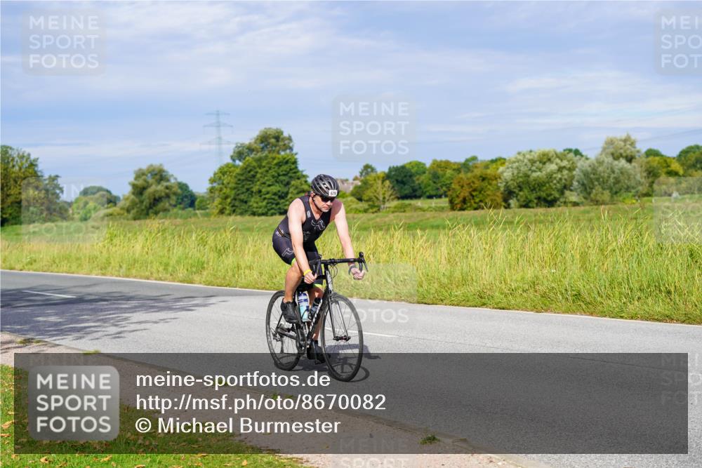31.08.2025 - Elbe Triathlon Hamburg Michael Burmester http://msf.ph/oto/8670082 31.08.2025 09:57:52 Radfahren 414, 486, 679 meine-sportfotos.de