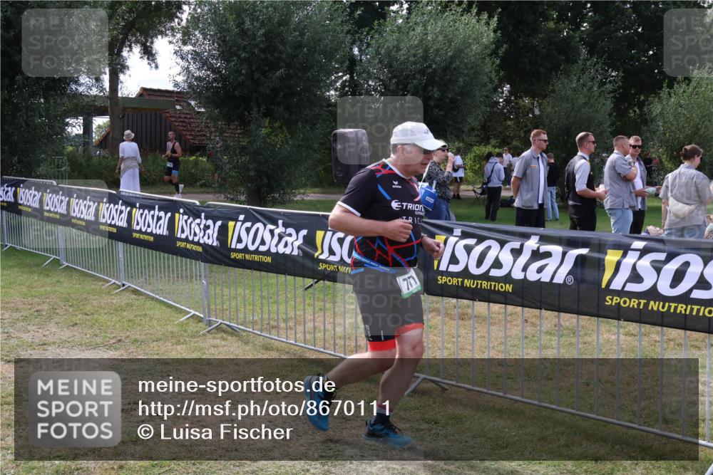 31.08.2025 - Elbe Triathlon Hamburg Luisa Fischer http://msf.ph/oto/8670111 31.08.2025 11:37:34 Laufen  meine-sportfotos.de