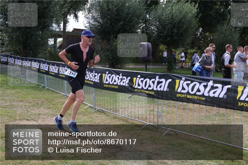 31.08.2025 - Elbe Triathlon Hamburg Luisa Fischer http://msf.ph/oto/8670117 31.08.2025 11:37:39 Laufen  meine-sportfotos.de