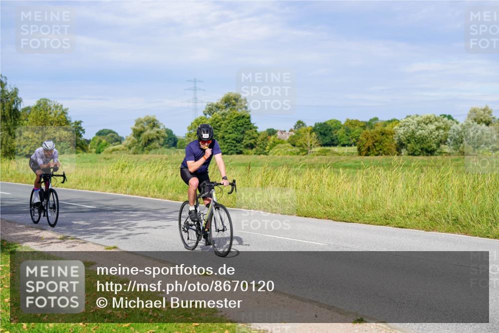 31.08.2025 - Elbe Triathlon Hamburg Michael Burmester http://msf.ph/oto/8670120 31.08.2025 09:58:31 Radfahren 567, 579, 615, 623, 643, 709 meine-sportfotos.de