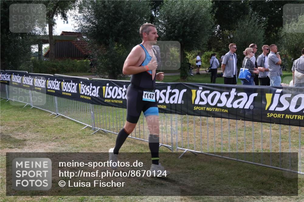 31.08.2025 - Elbe Triathlon Hamburg Luisa Fischer http://msf.ph/oto/8670124 31.08.2025 11:37:43 Laufen 1147 meine-sportfotos.de