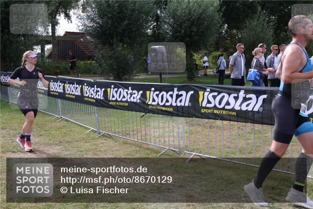 31.08.2025 - Elbe Triathlon Hamburg Luisa Fischer http://msf.ph/oto/8670129 31.08.2025 11:37:44 Laufen  meine-sportfotos.de