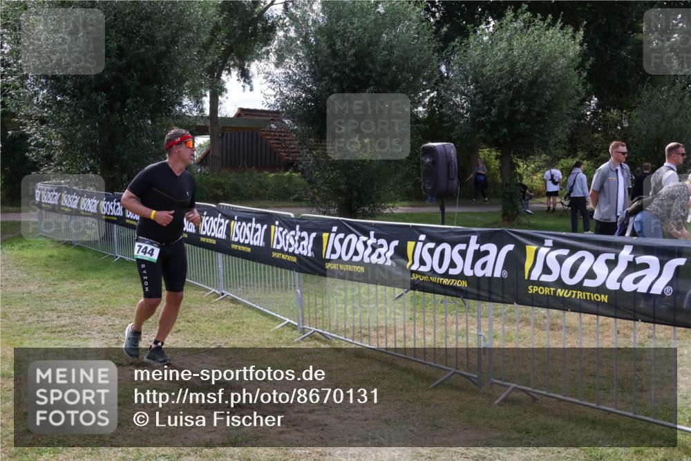 31.08.2025 - Elbe Triathlon Hamburg Luisa Fischer http://msf.ph/oto/8670131 31.08.2025 11:37:52 Laufen 744 meine-sportfotos.de