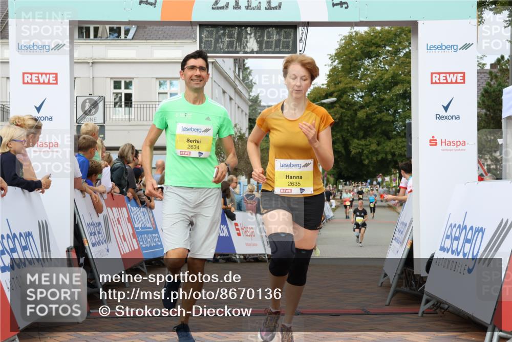 31.08.2025 - 21. Blankeneser Heldenlauf Strokosch-Dieckow http://msf.ph/oto/8670136 31.08.2025 10:33:43 Ziel 2652, 2409, 2635, 2634, 2530, 2542 meine-sportfotos.de