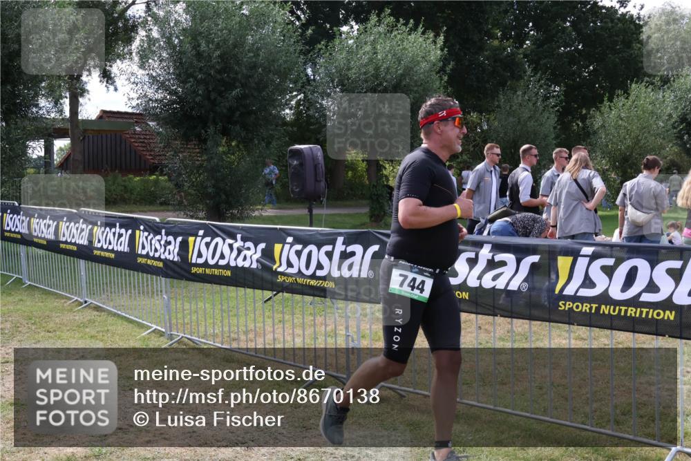 31.08.2025 - Elbe Triathlon Hamburg Luisa Fischer http://msf.ph/oto/8670138 31.08.2025 11:37:54 Laufen 2, 744 meine-sportfotos.de