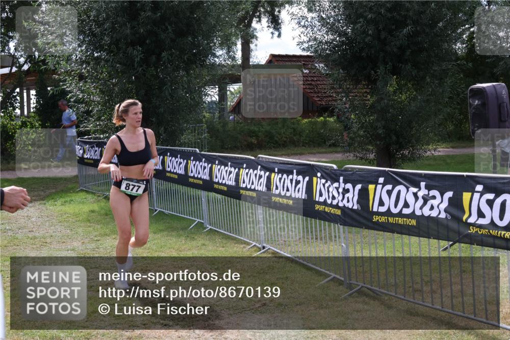 31.08.2025 - Elbe Triathlon Hamburg Luisa Fischer http://msf.ph/oto/8670139 31.08.2025 11:38:07 Laufen 877 meine-sportfotos.de