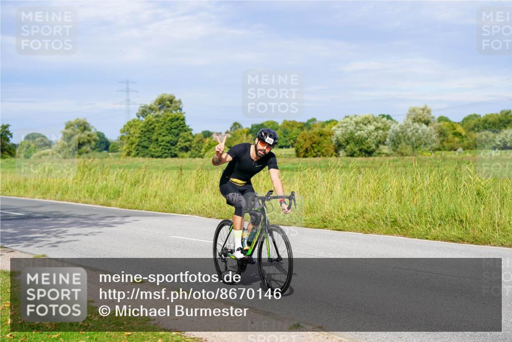 31.08.2025 - Elbe Triathlon Hamburg Michael Burmester http://msf.ph/oto/8670146 31.08.2025 09:58:36 Radfahren 406, 567, 579, 615, 643, 770 meine-sportfotos.de