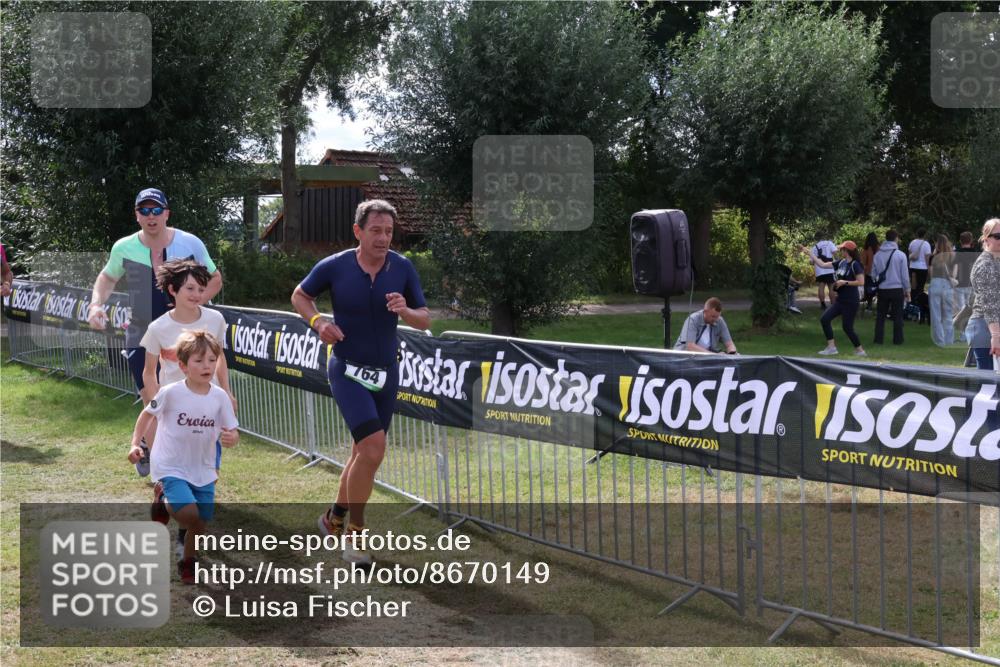 31.08.2025 - Elbe Triathlon Hamburg Luisa Fischer http://msf.ph/oto/8670149 31.08.2025 11:38:22 Laufen 764 meine-sportfotos.de