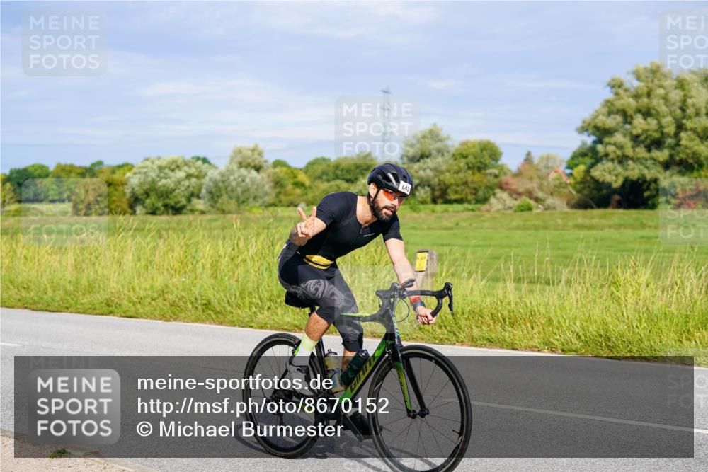 31.08.2025 - Elbe Triathlon Hamburg Michael Burmester http://msf.ph/oto/8670152 31.08.2025 09:58:37 Radfahren 406, 579, 643, 770 meine-sportfotos.de