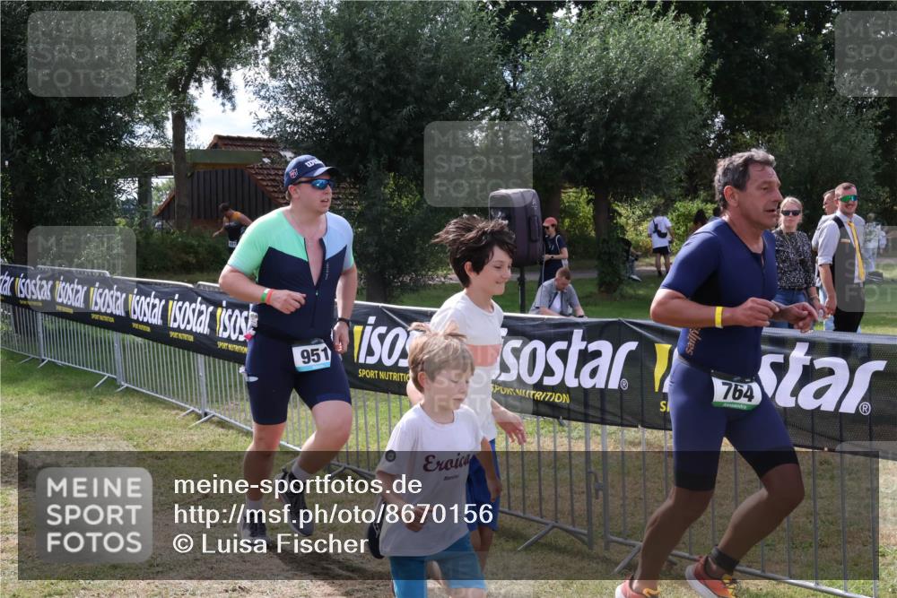31.08.2025 - Elbe Triathlon Hamburg Luisa Fischer http://msf.ph/oto/8670156 31.08.2025 11:38:23 Laufen 951, 764 meine-sportfotos.de
