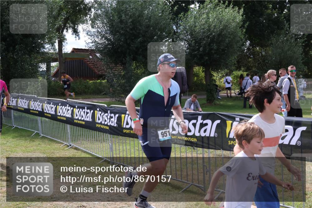 31.08.2025 - Elbe Triathlon Hamburg Luisa Fischer http://msf.ph/oto/8670157 31.08.2025 11:38:24 Laufen 1001 meine-sportfotos.de