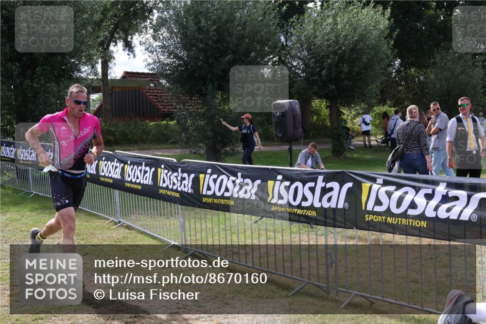 31.08.2025 - Elbe Triathlon Hamburg Luisa Fischer http://msf.ph/oto/8670160 31.08.2025 11:38:24 Laufen  meine-sportfotos.de