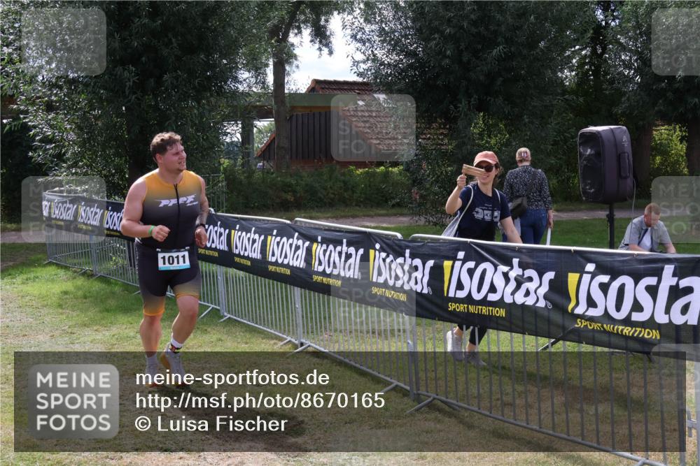 31.08.2025 - Elbe Triathlon Hamburg Luisa Fischer http://msf.ph/oto/8670165 31.08.2025 11:38:31 Laufen 1011 meine-sportfotos.de