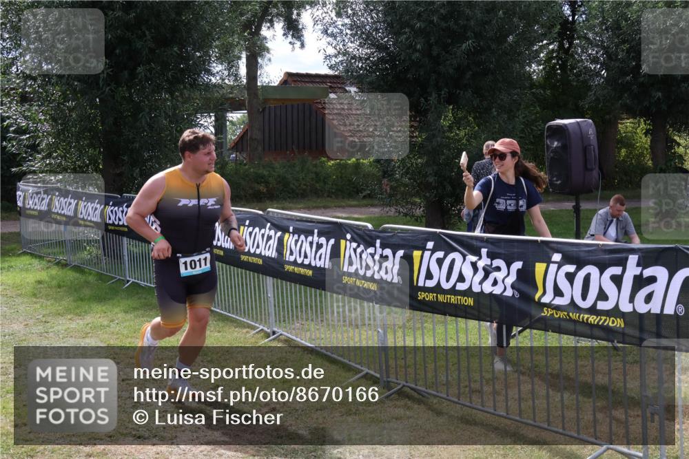 31.08.2025 - Elbe Triathlon Hamburg Luisa Fischer http://msf.ph/oto/8670166 31.08.2025 11:38:31 Laufen 1011 meine-sportfotos.de