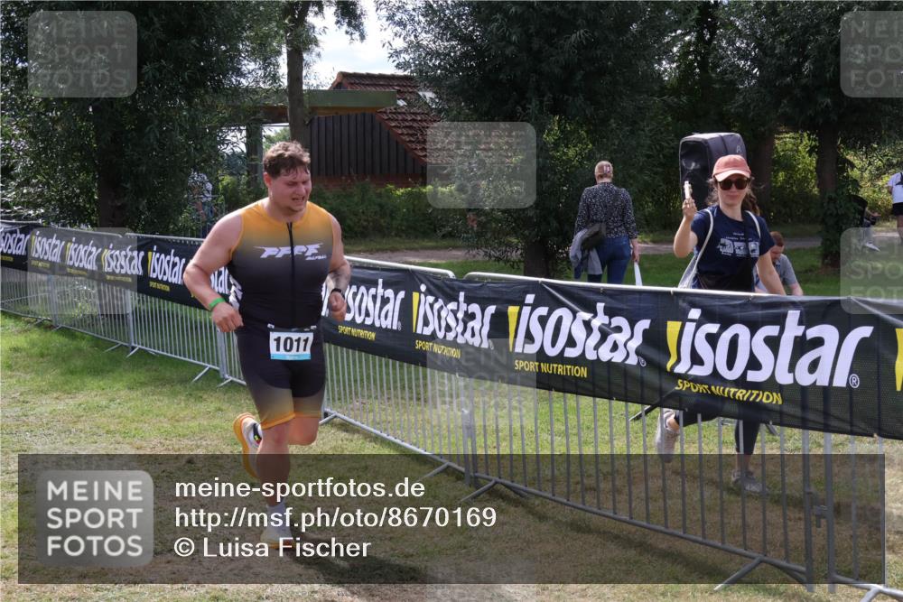 31.08.2025 - Elbe Triathlon Hamburg Luisa Fischer http://msf.ph/oto/8670169 31.08.2025 11:38:31 Laufen 1011 meine-sportfotos.de
