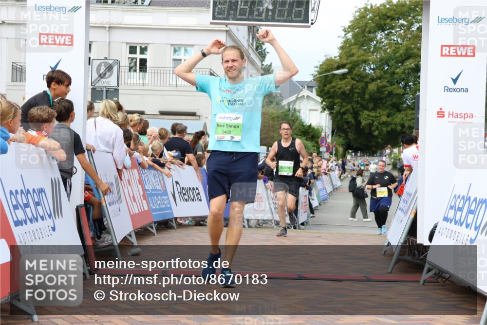 31.08.2025 - 21. Blankeneser Heldenlauf Strokosch-Dieckow http://msf.ph/oto/8670183 31.08.2025 10:54:26 Ziel 3488, 3041, 3632, 3332 meine-sportfotos.de