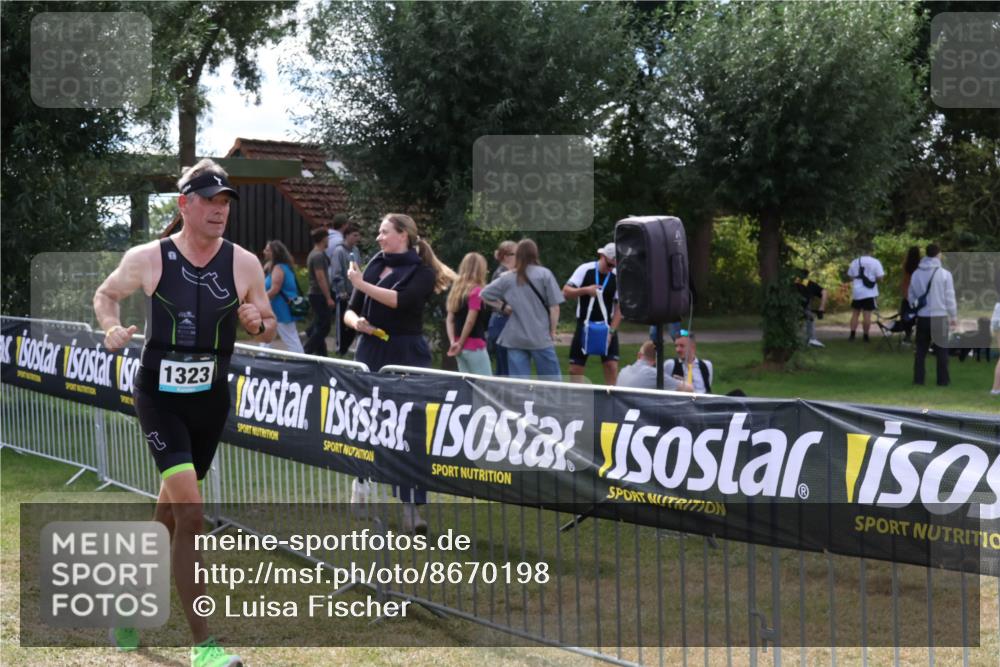 31.08.2025 - Elbe Triathlon Hamburg Luisa Fischer http://msf.ph/oto/8670198 31.08.2025 11:39:19 Laufen 1323 meine-sportfotos.de